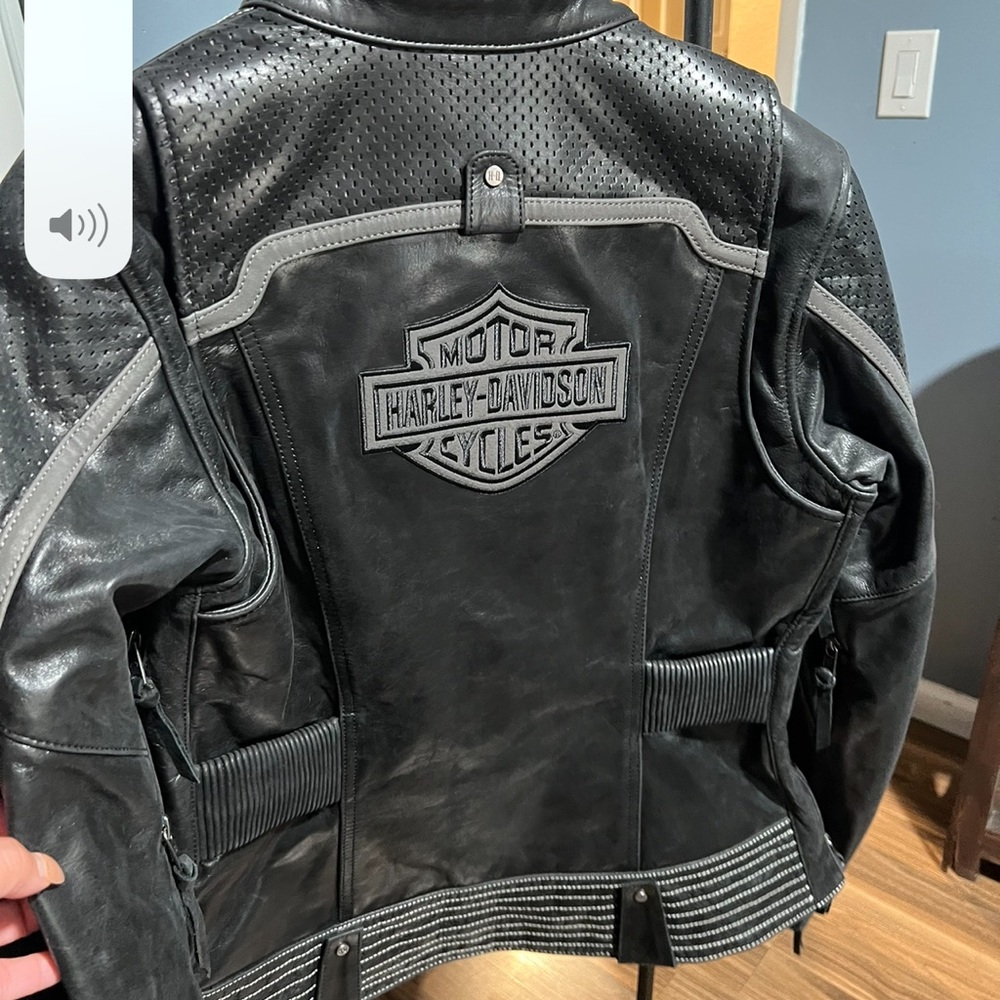 Harley Davidson l Women's Hairpin Leather Riding Jacket | Superior Venting